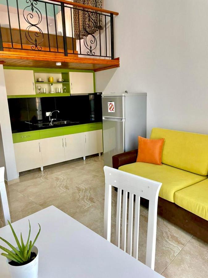 Crown Deluxe Apartments Saranda Kültér fotó