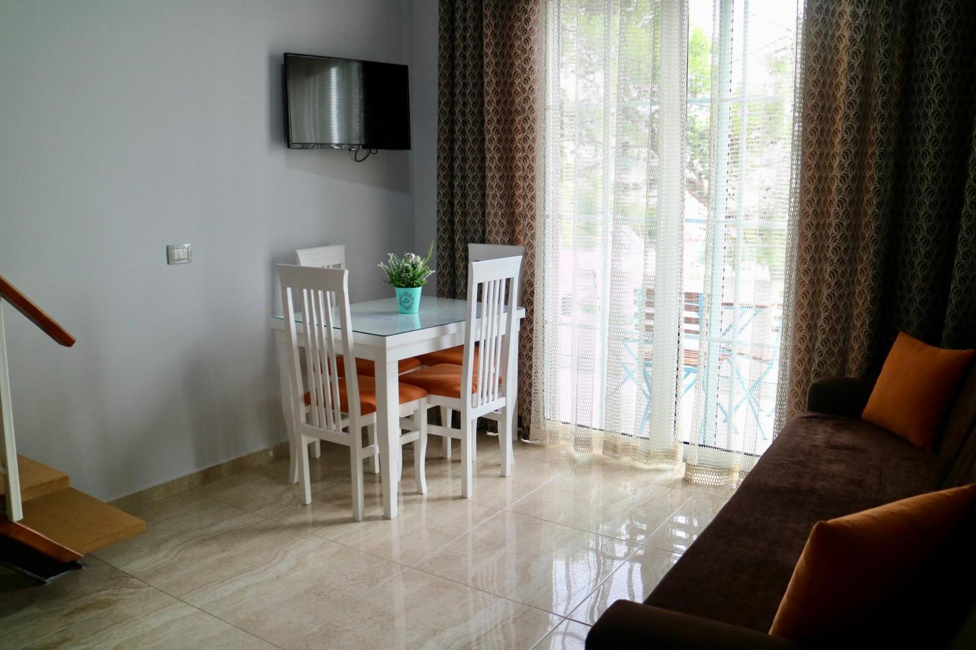 Crown Deluxe Apartments Saranda Kültér fotó