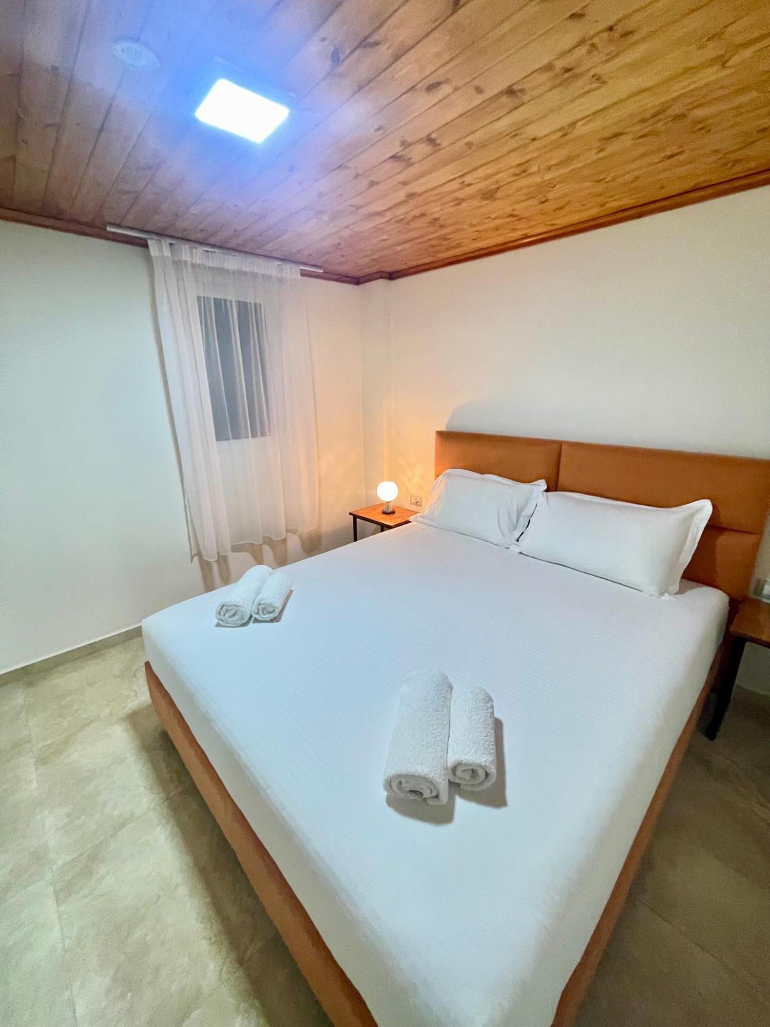 Crown Deluxe Apartments Saranda Kültér fotó