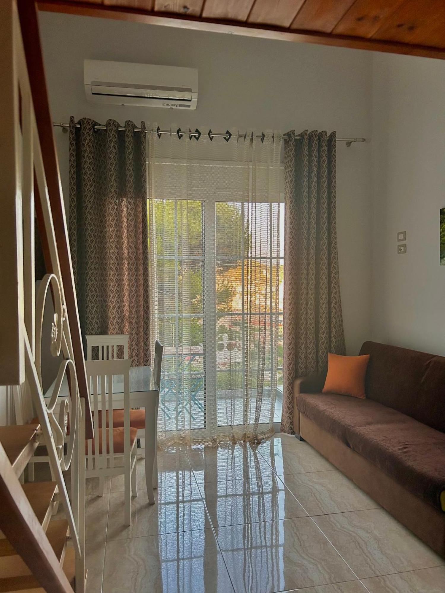 Crown Deluxe Apartments Saranda Kültér fotó