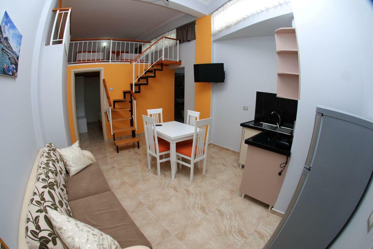 Crown Deluxe Apartments Saranda Kültér fotó
